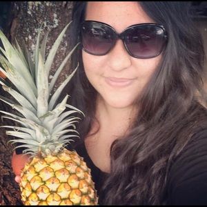 Meet your Posher, Jenniferlin